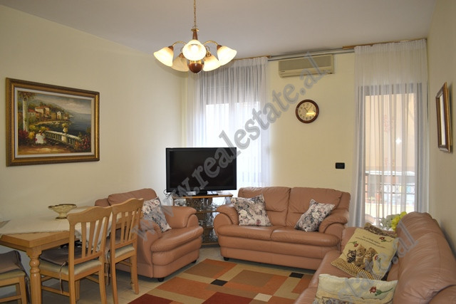 One bedroom for rent in Osman Myderizi street in Tirana.&nbsp;
It is positioned on the fifth floor 